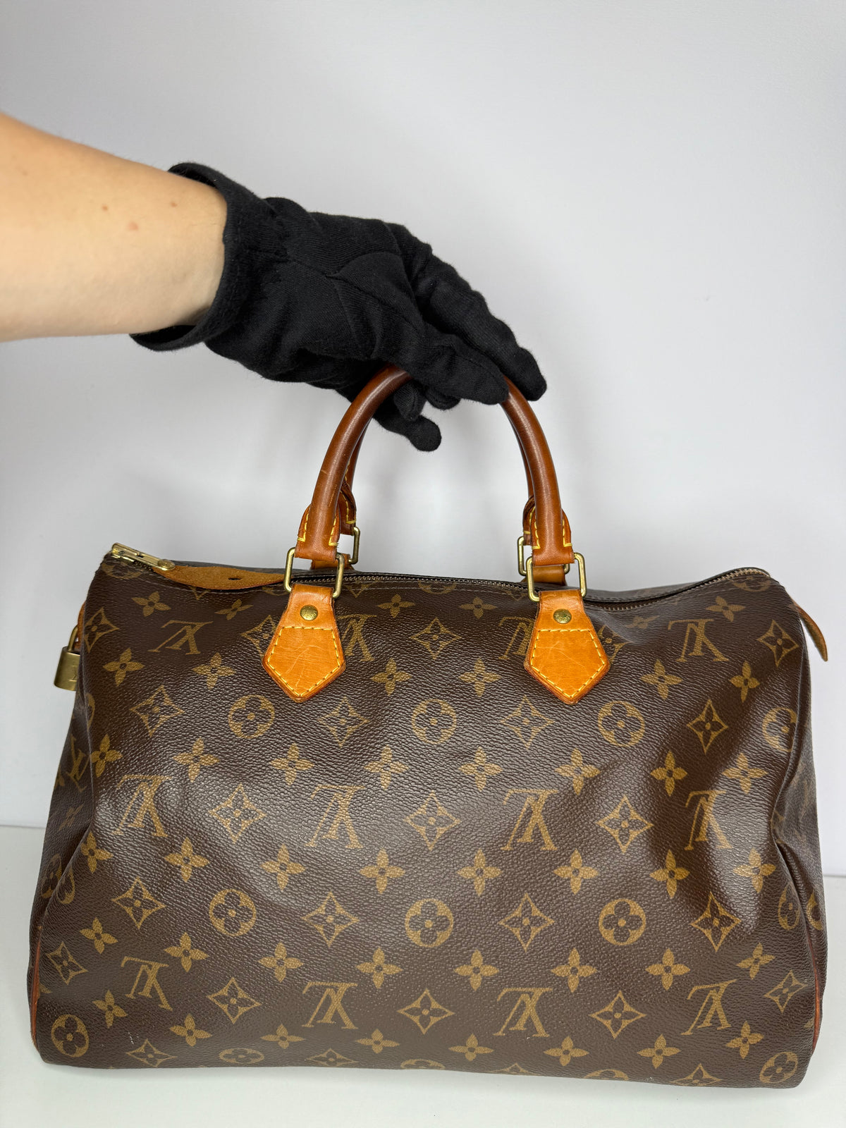 Louis Vuitton Speedy 35 Monogram Canvas