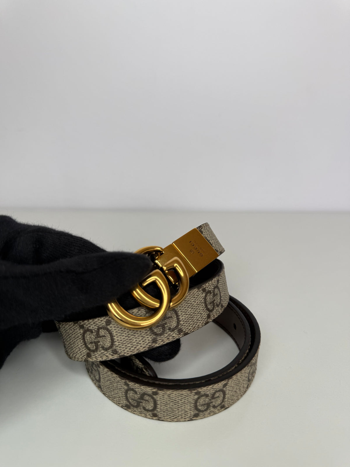 Gucci GG Supreme Canvas Reversible Thin Belt