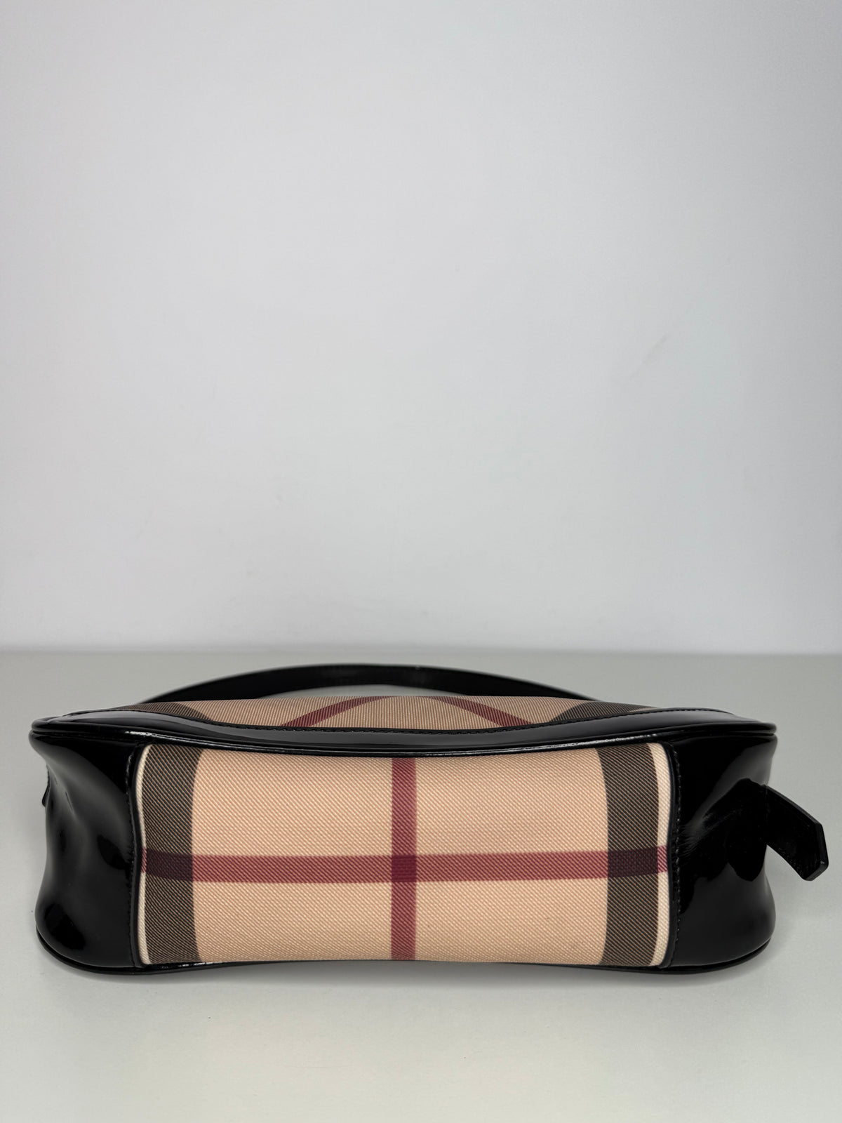 Burberry Nova Check Black Patent Leather Pochette (1)
