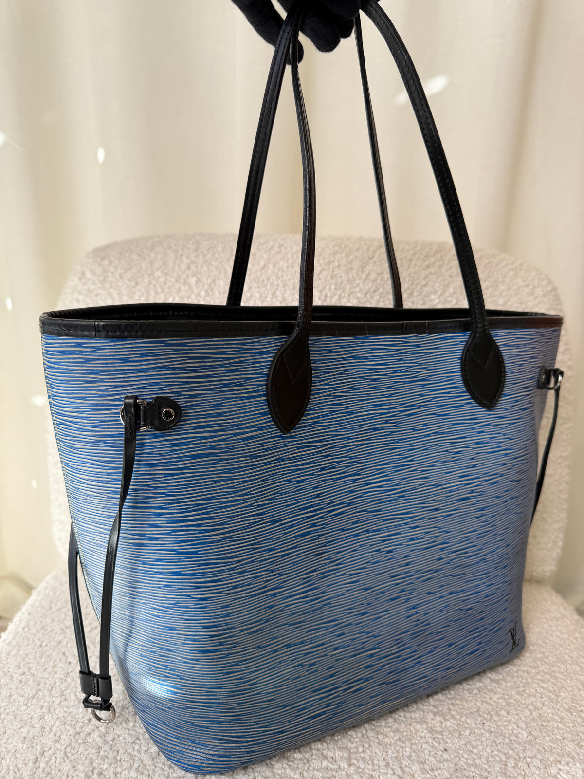 Louis Vuitton Limited Edition Neverfull MM Denim Epi Leather