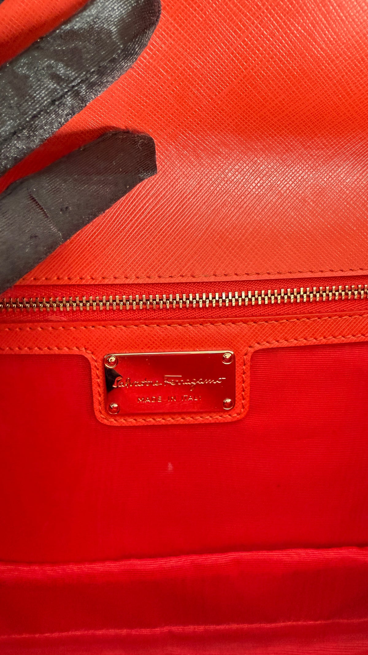 Salvatore Ferragamo Red Leather Vara Bow Chain Shoulder Bag