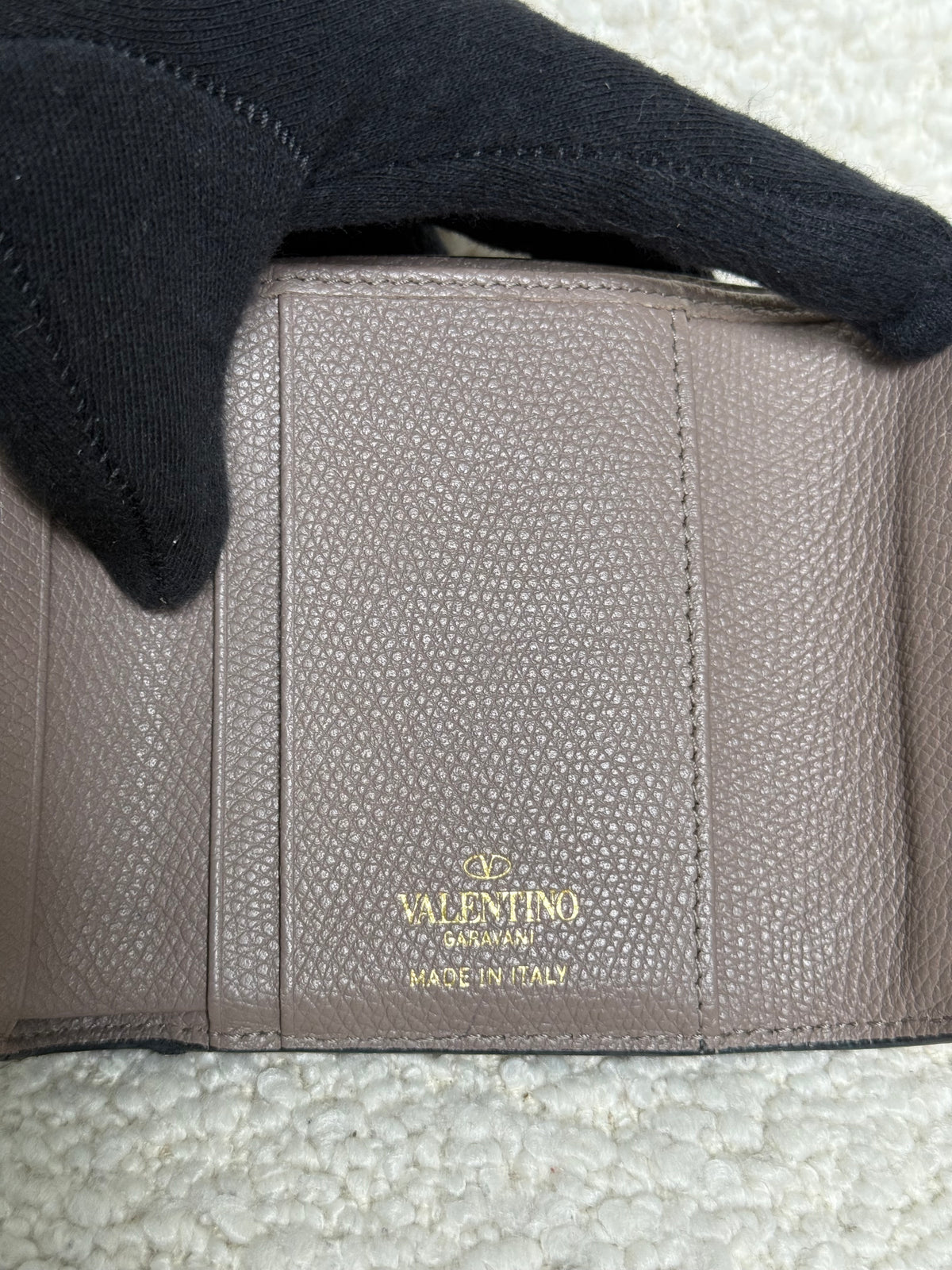 Valentino Garavani V-sling Wallet Grey Leather
