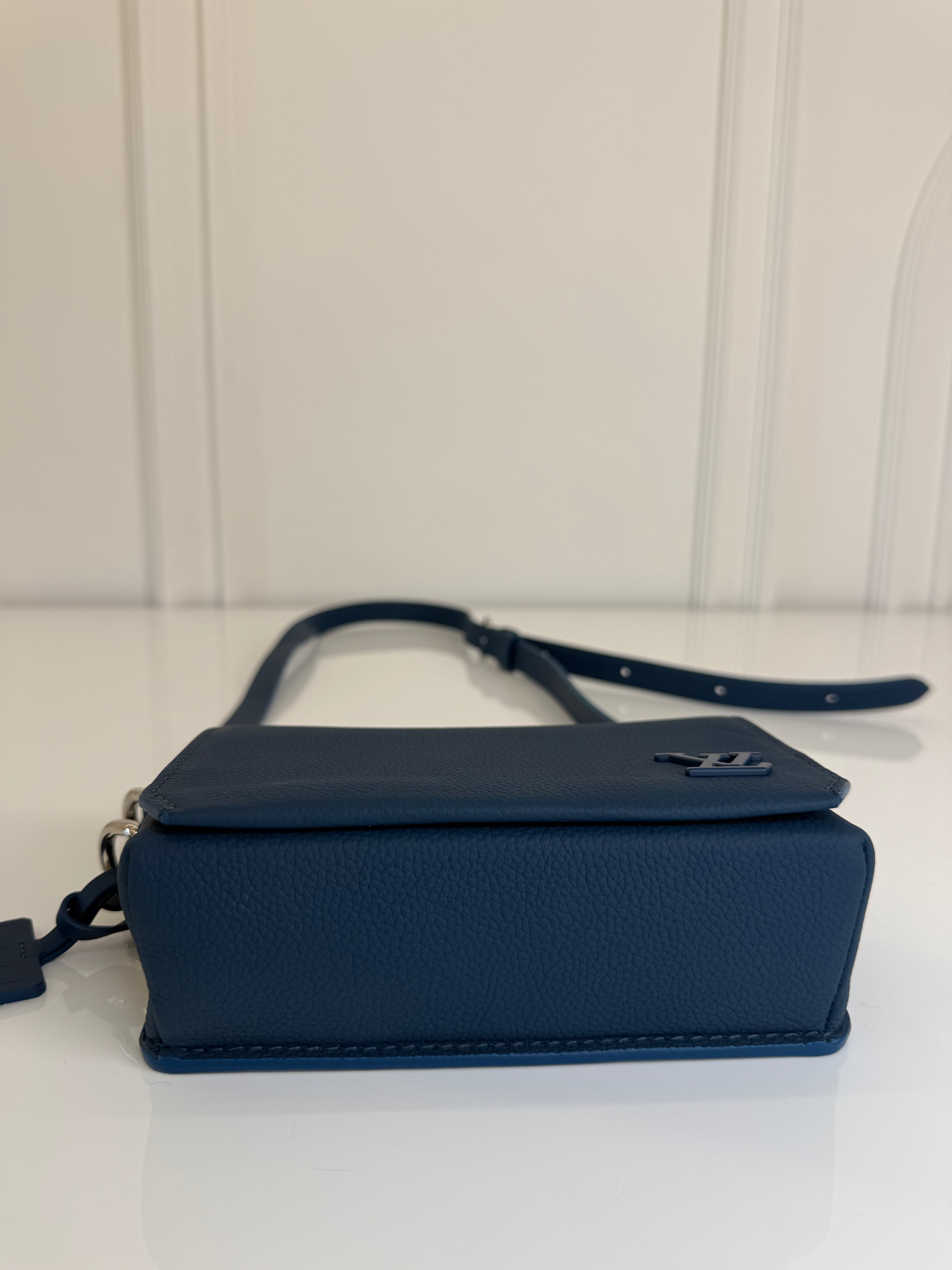 Louis Vuitton Fastline Takeoff Messenger Bag Atlantic Blue Cowhide Leather