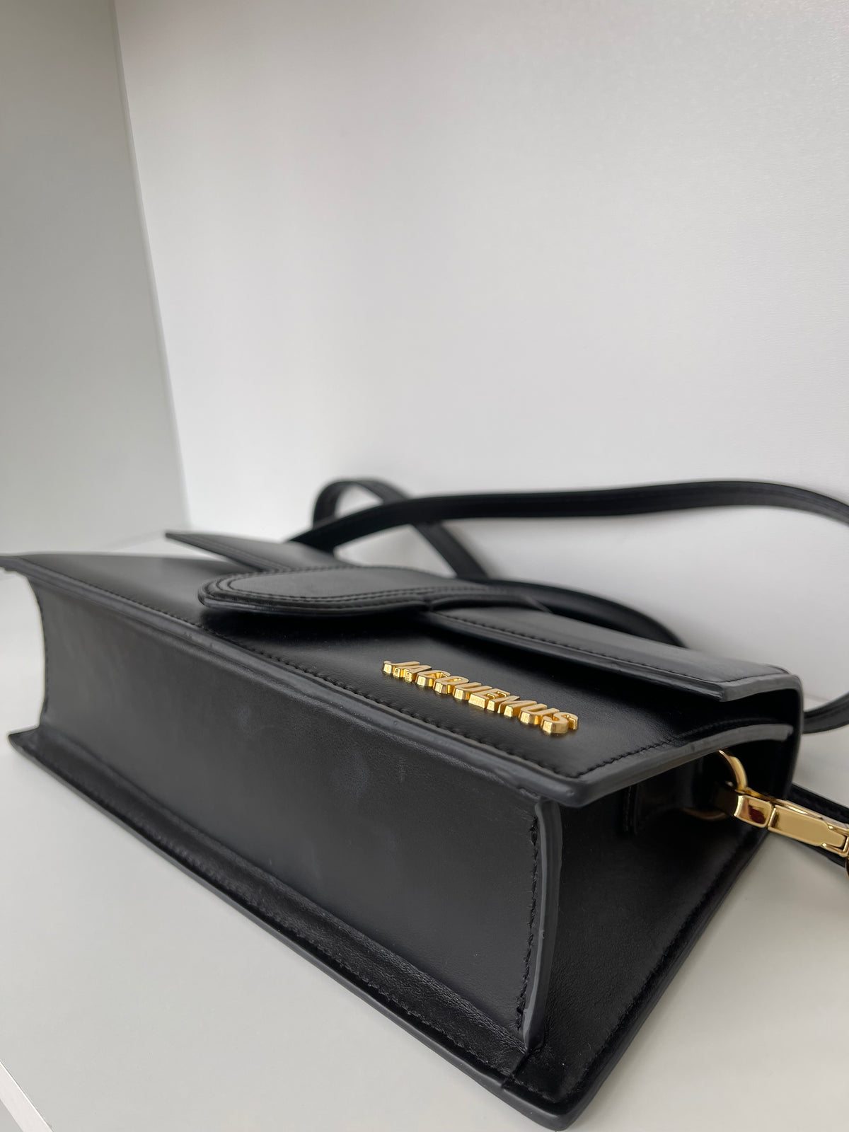 Jacquemus Le Grand Bambino Leather Bag in Black