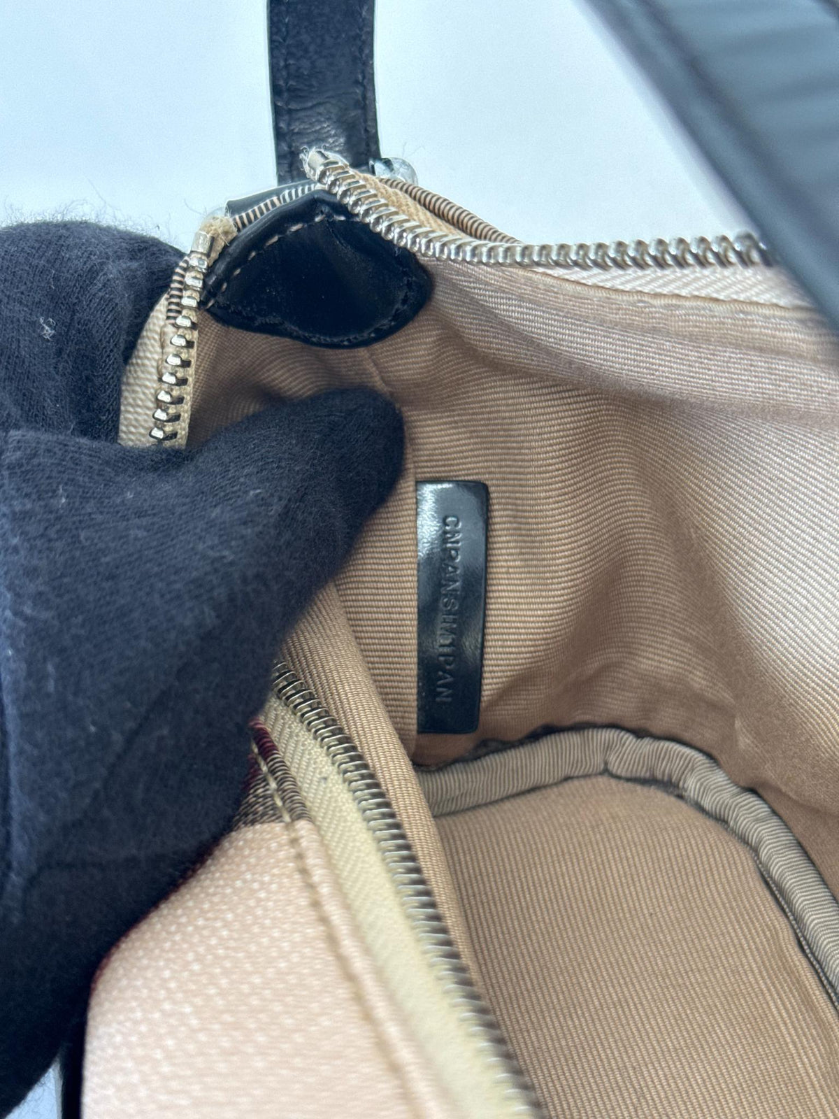 Burberry Nova Check Black Mini Boat Pochette