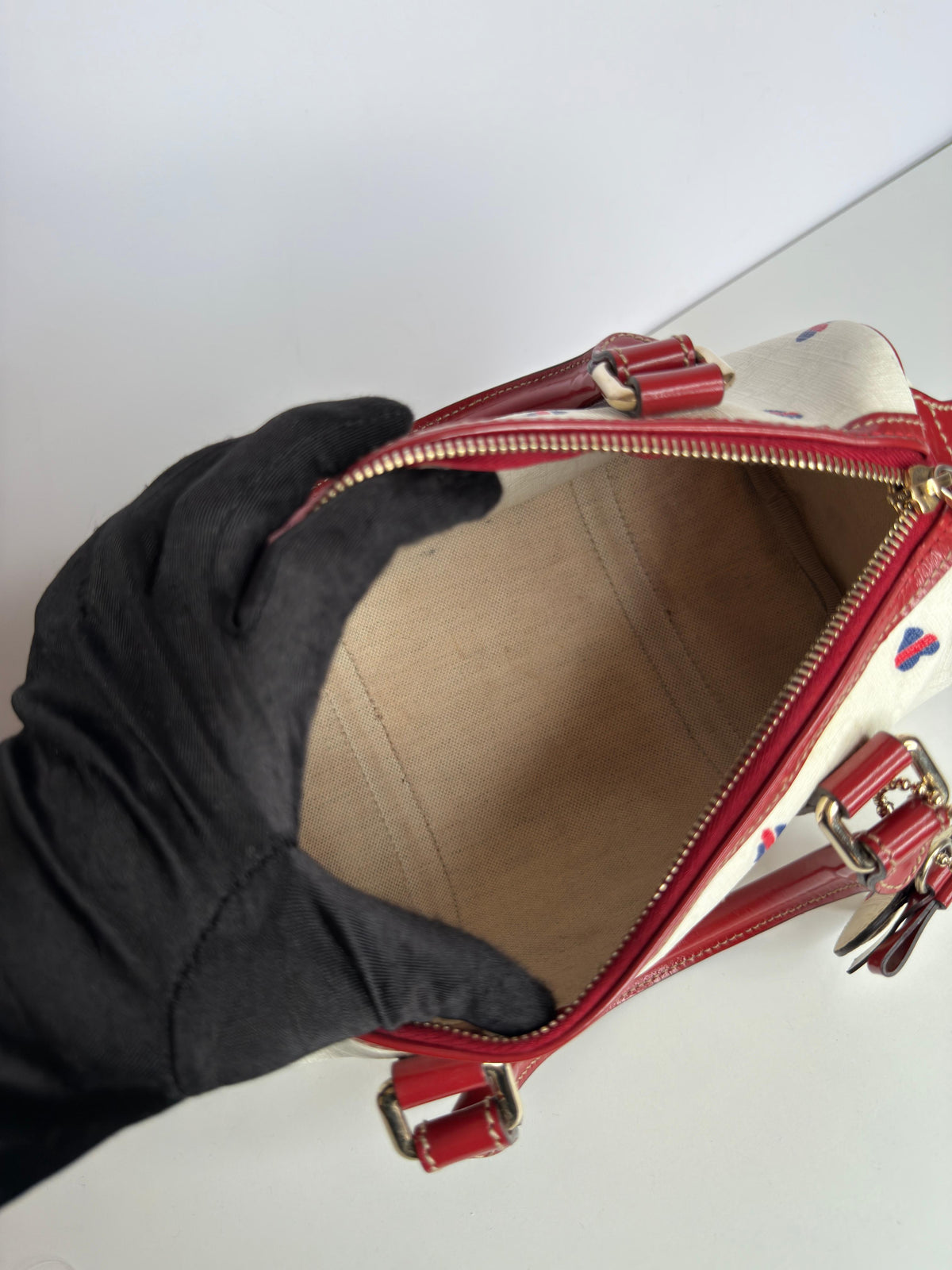 Gucci Red/Cream GG Supreme Valentines Day Joy Boston Bag (Limited Edition)