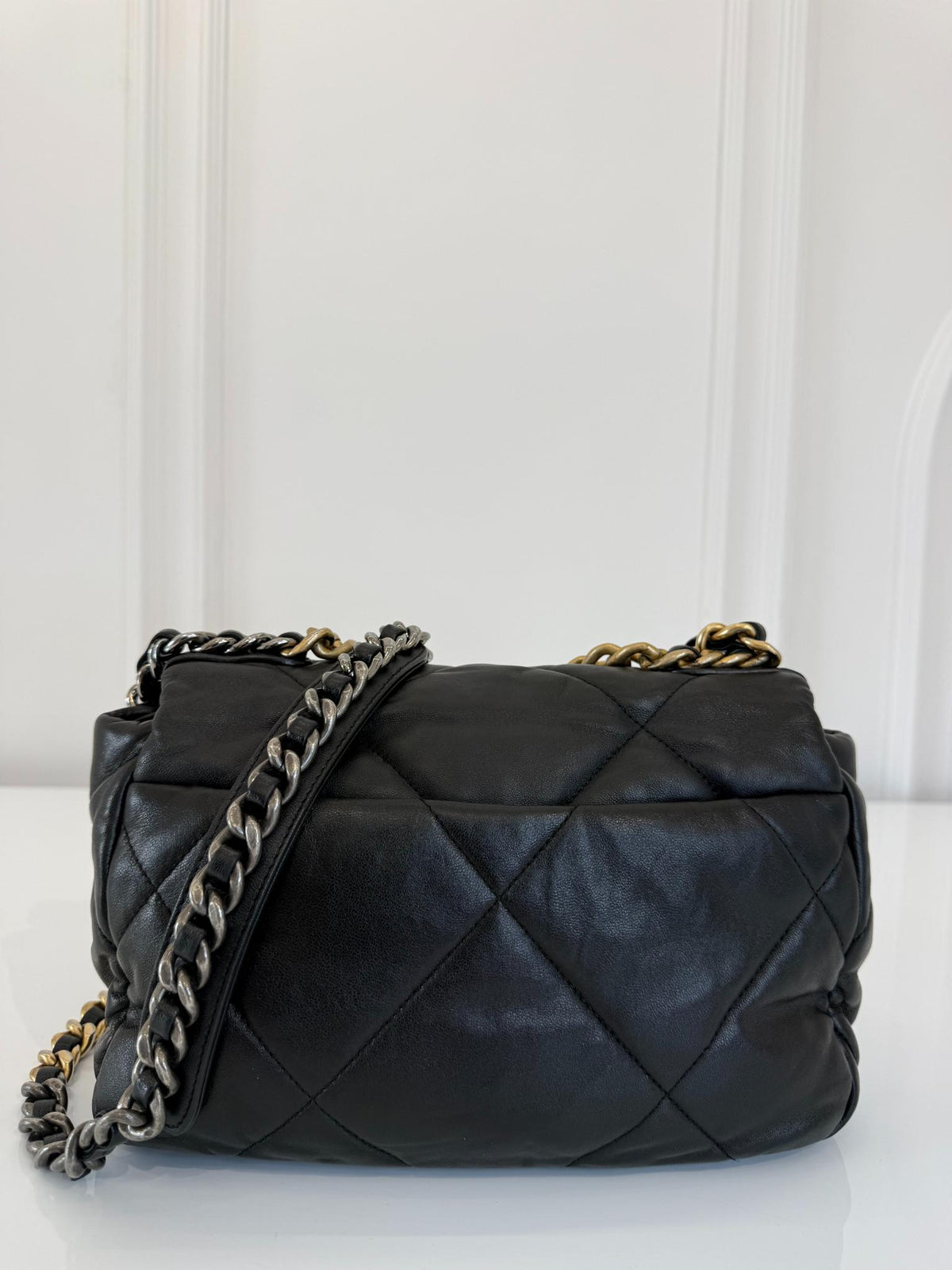 Chanel 19 Black Quilted Calfskin Small Flap Gold/Ruthenium Hardware