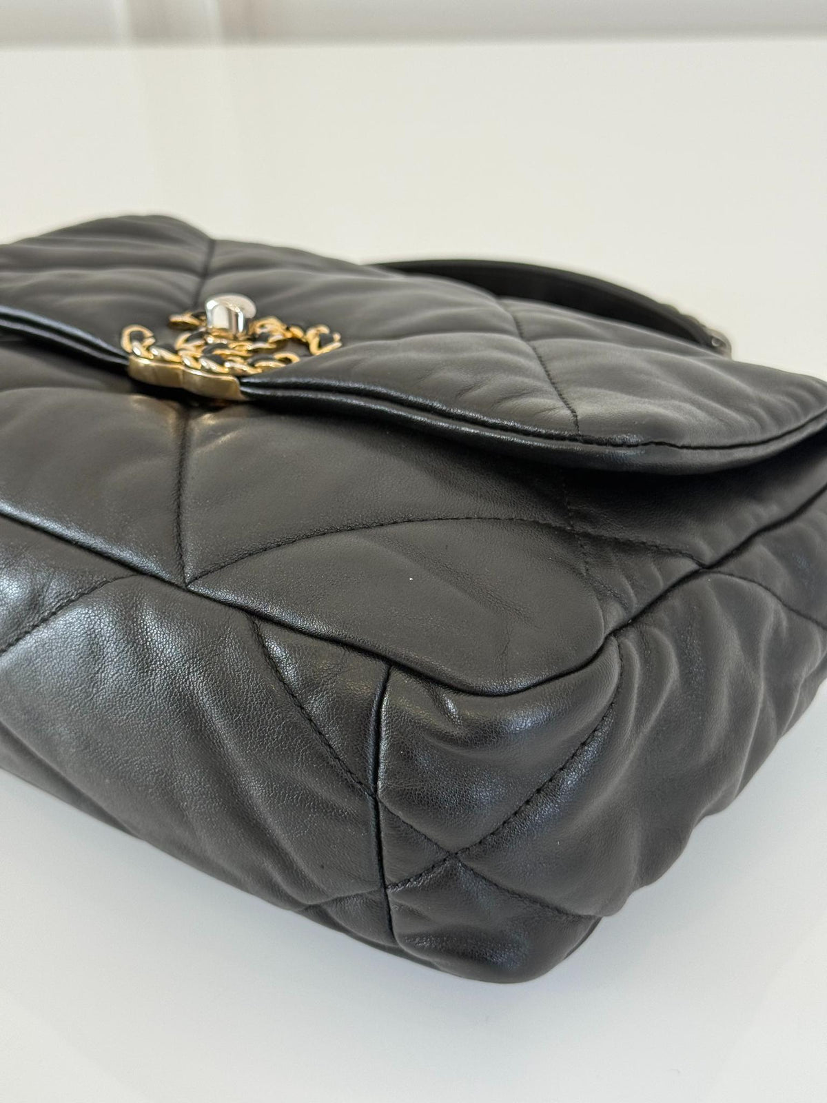 Chanel 19 Black Quilted Calfskin Small Flap Gold/Ruthenium Hardware