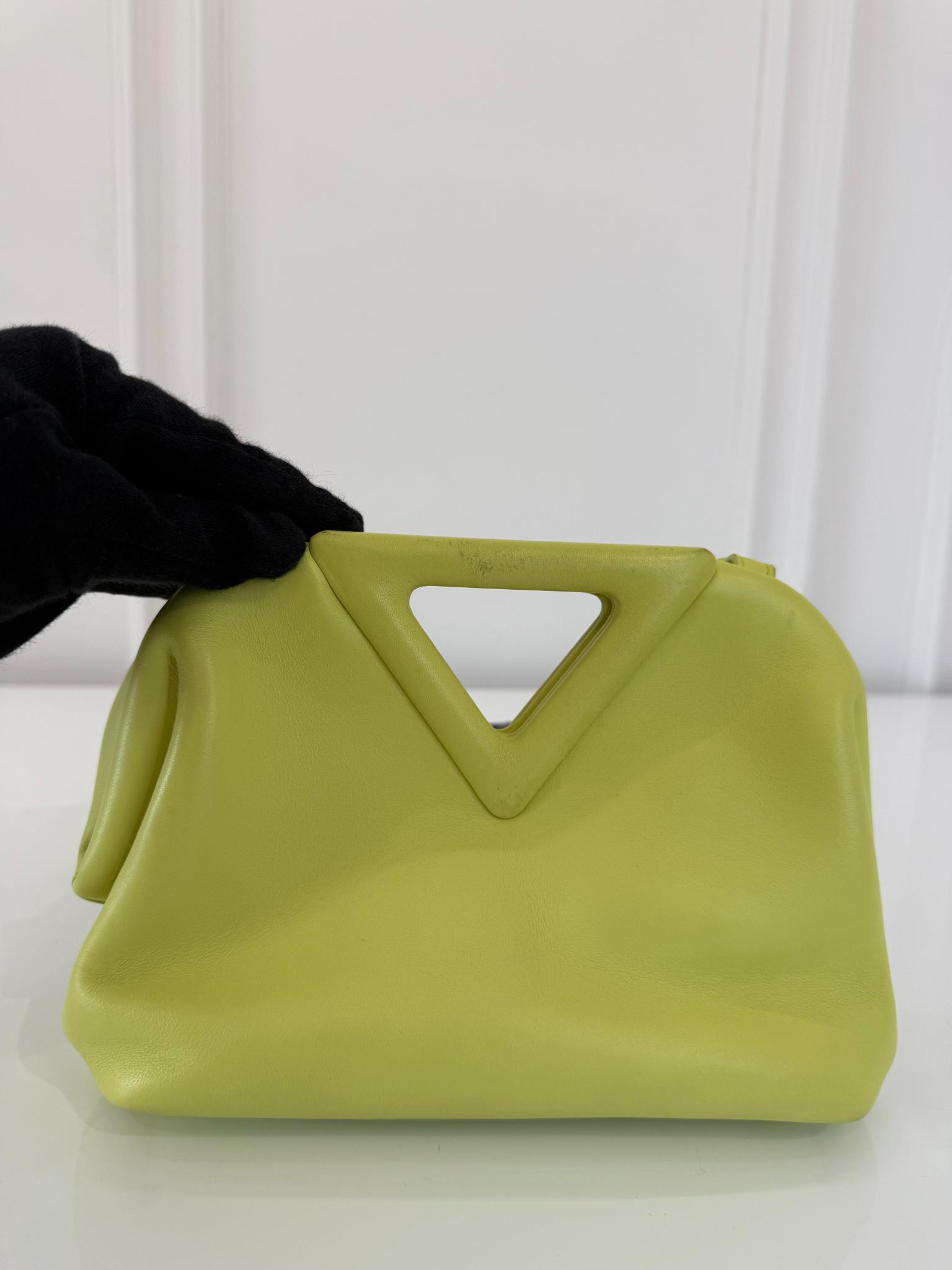 Bottega Veneta The Point Triangle Seagrass Leather Small Bag