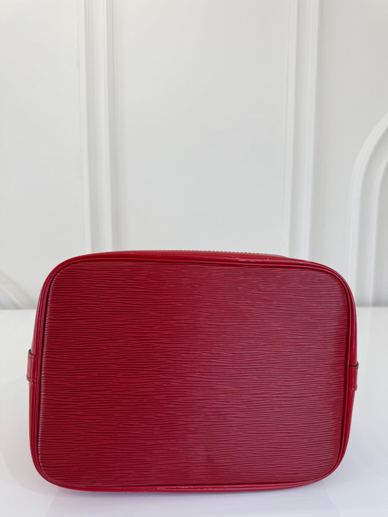 Louis Vuitton Noé GM Red Epi Leather Bag