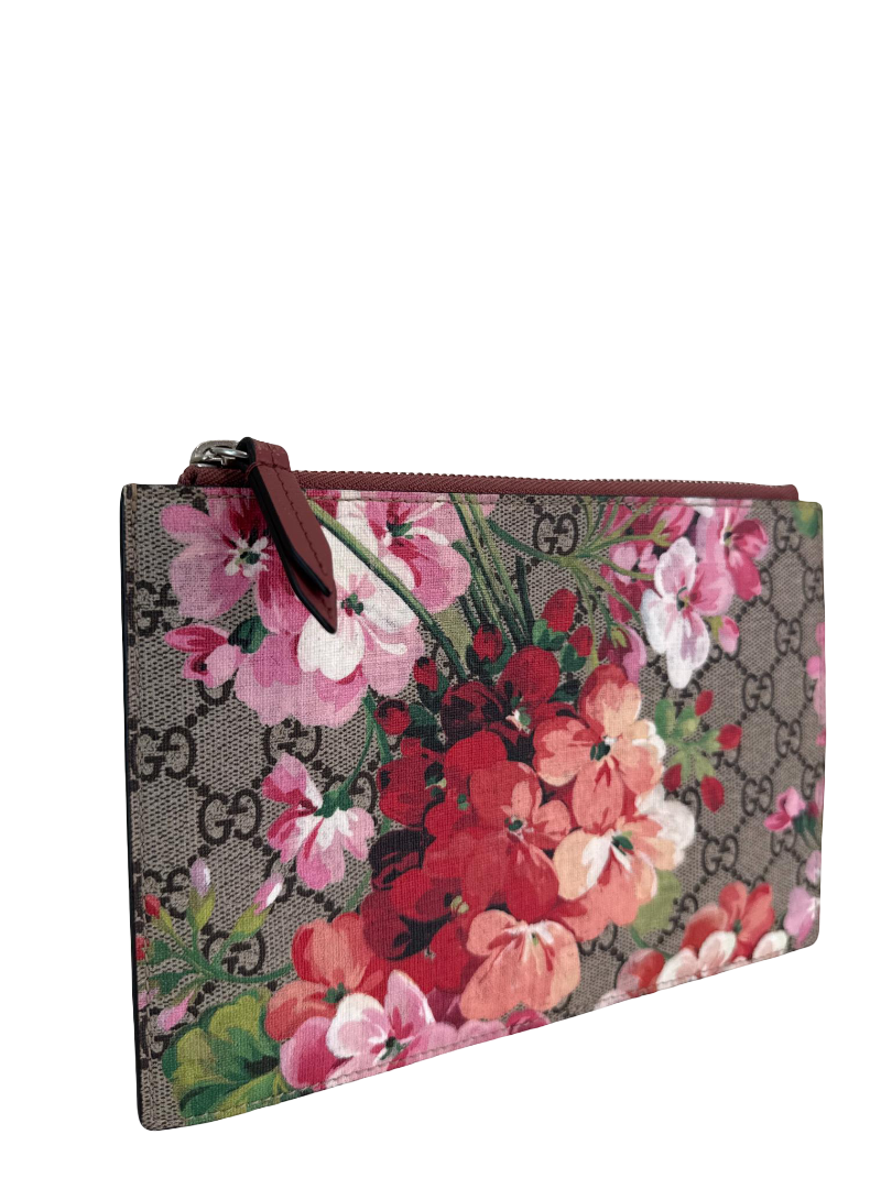 Gucci GG Supreme Monogram Blooms Case Clutch