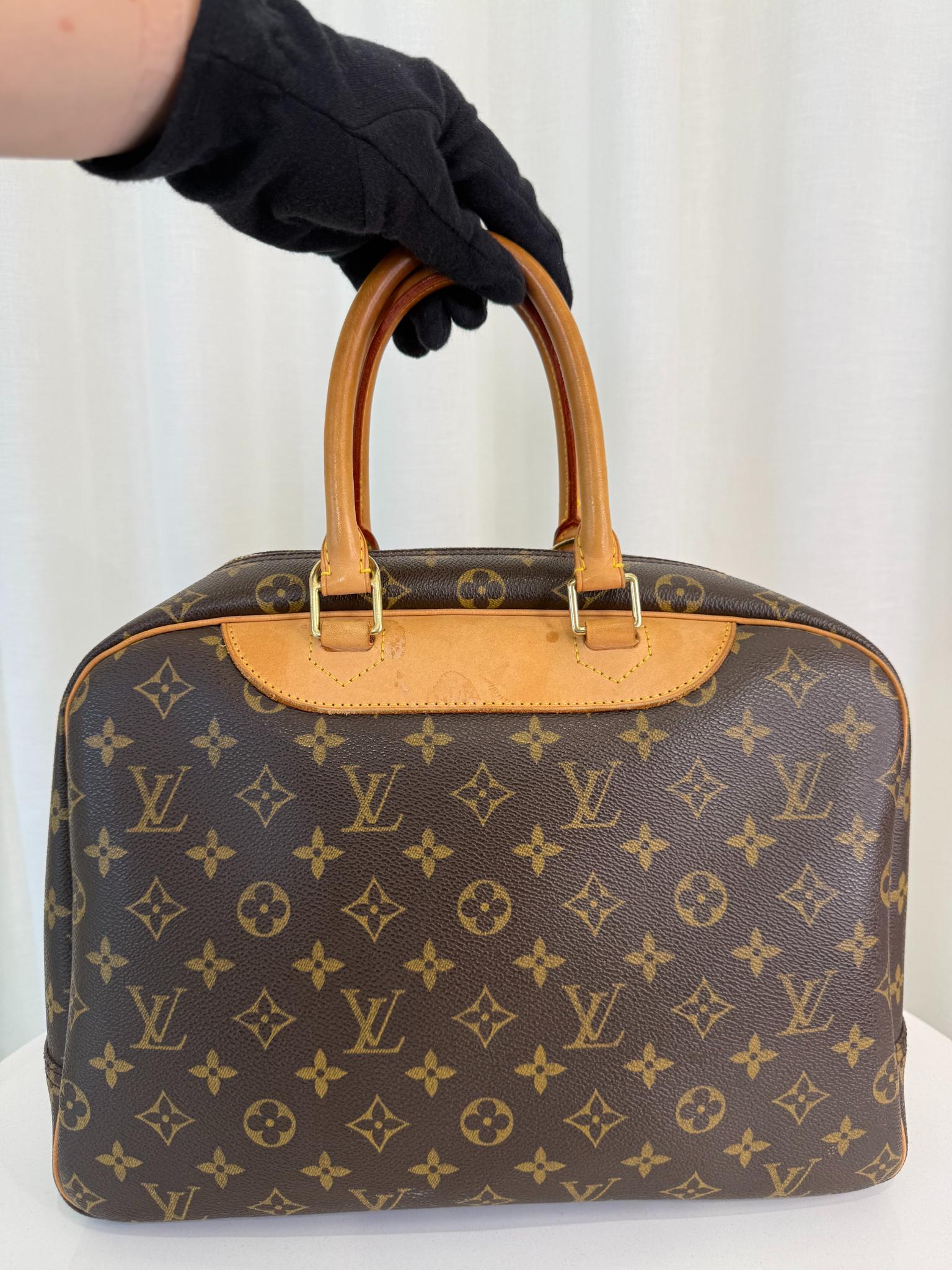 Louis Vuitton Deauville Monogram Canvas