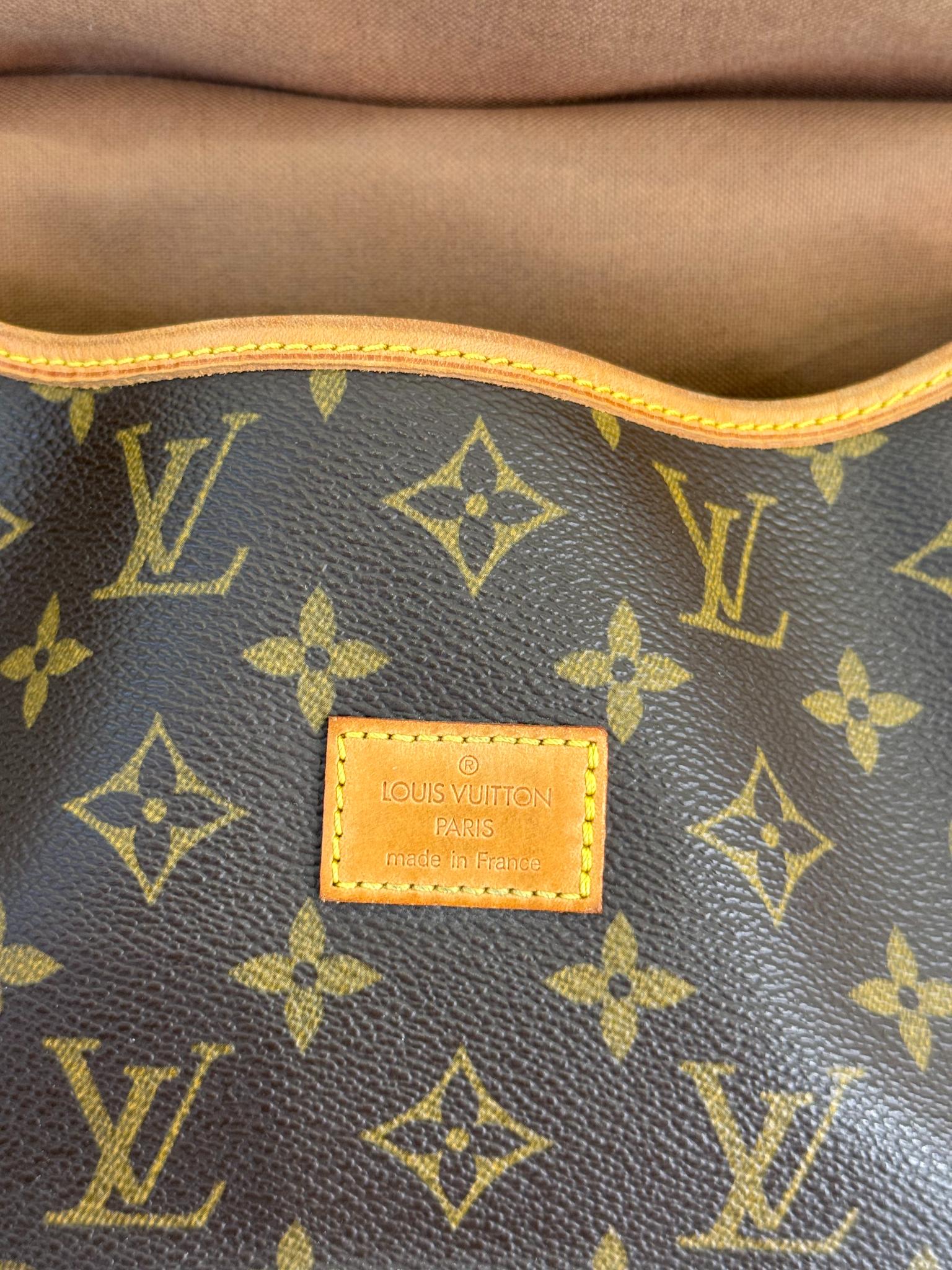 Louis Vuitton Saumur 30 Monogram Canvas Messenger Bag