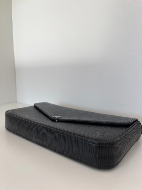 Louis Vuitton Pochette Félicie Black Epi Leather