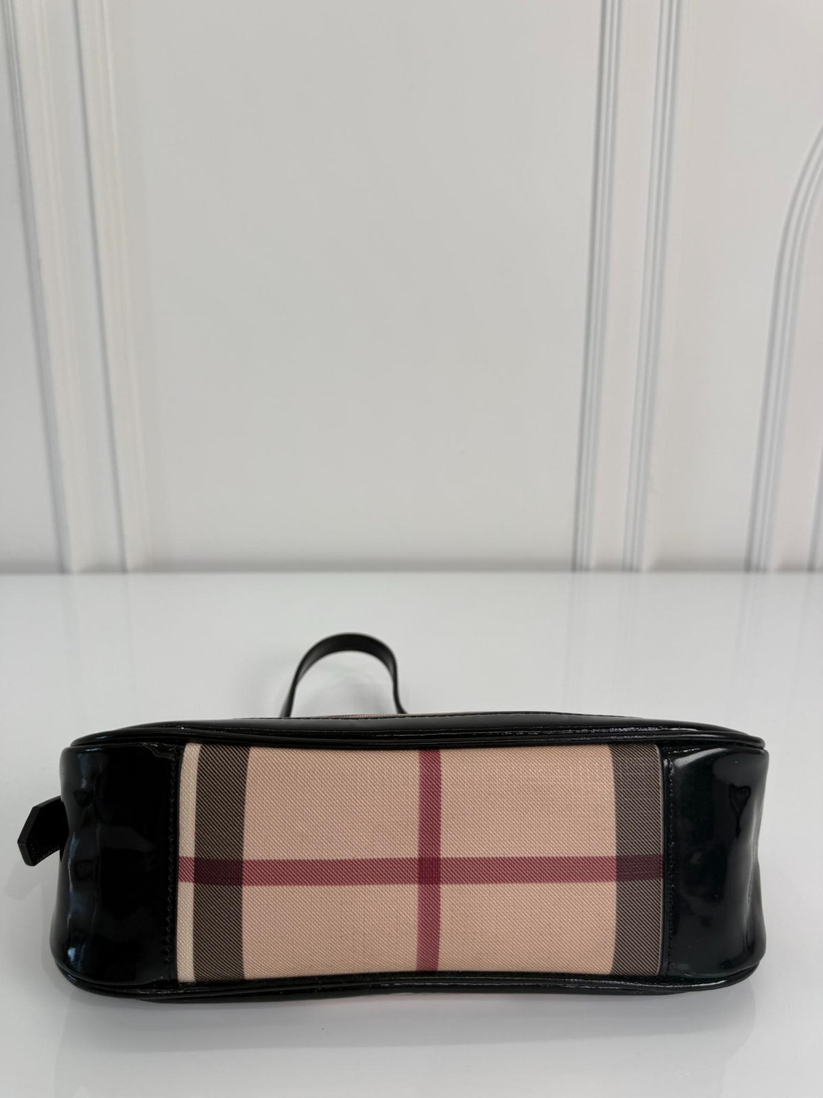 Burberry Nova Check Black Patent Leather Pochette (1)