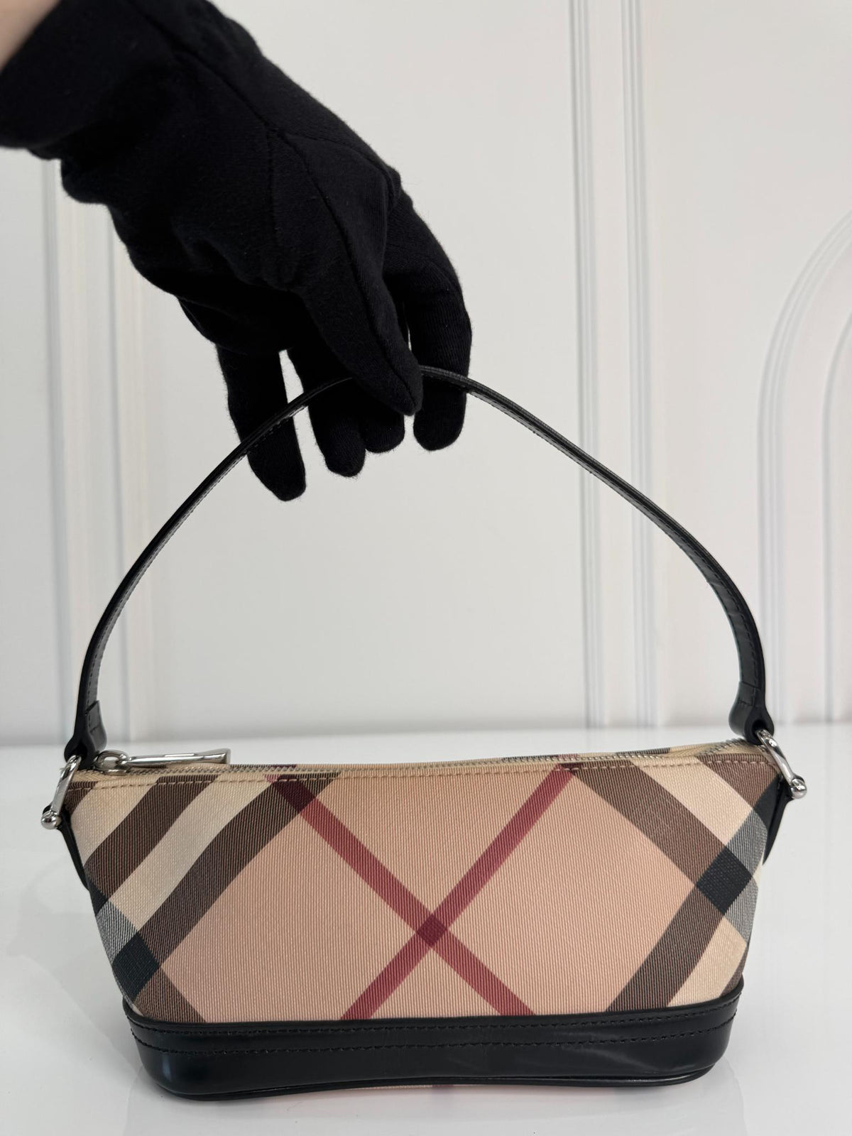 Burberry Nova Check Mini Boat Pochette