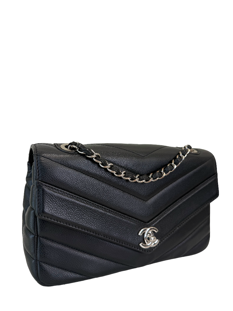 Chanel Black Chevron Quilted Leather Medium Classic Flap Bag
