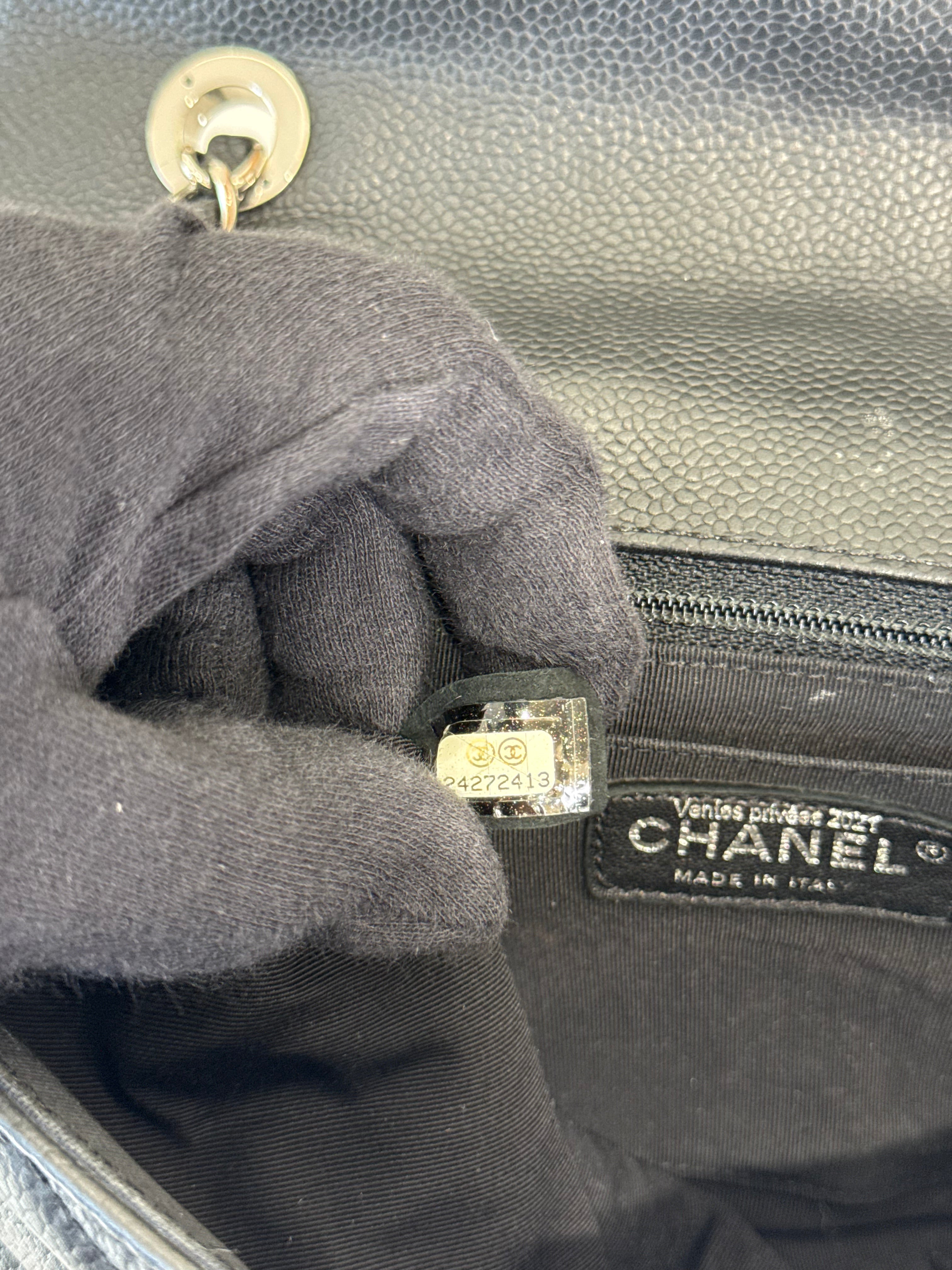 Chanel Black Chevron Quilted Leather Medium Classic Flap Bag