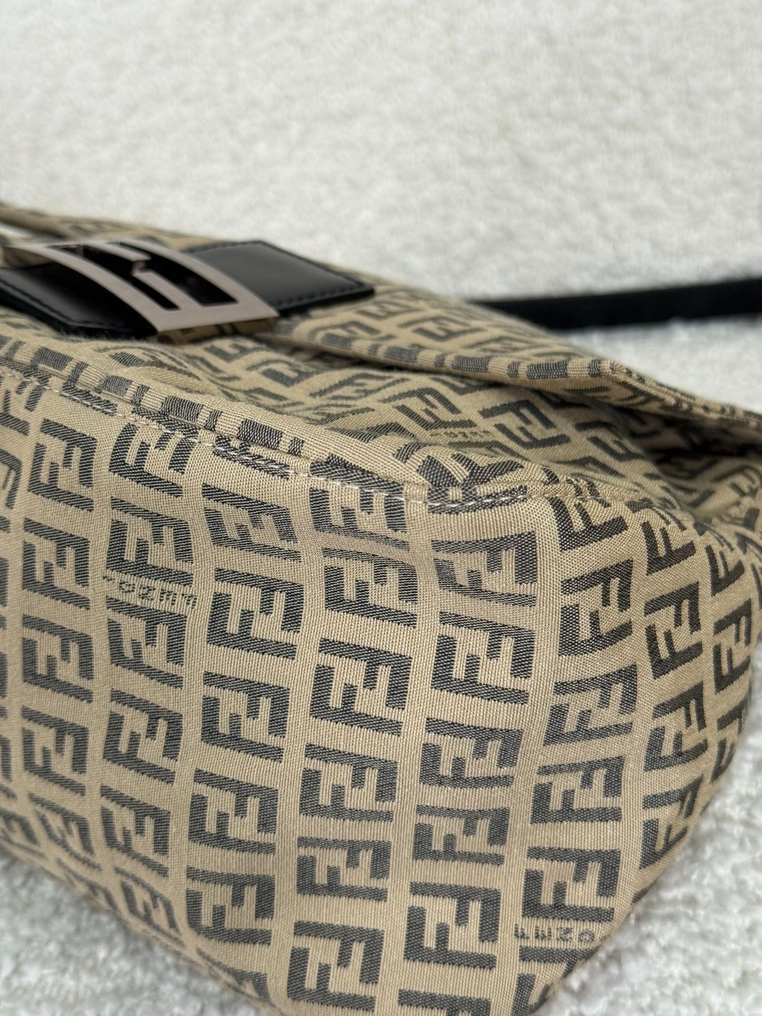 Fendi Beige/Brown Zucchino Canvas Mamma Baguette Shoulder Bag