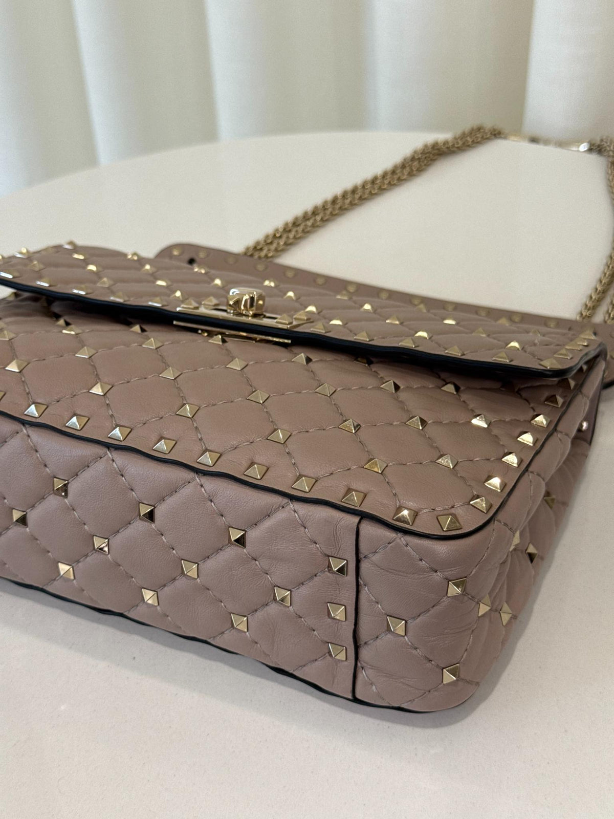 Valentino Garavani Medium Rockstud Spike Quilted Bag Poudre