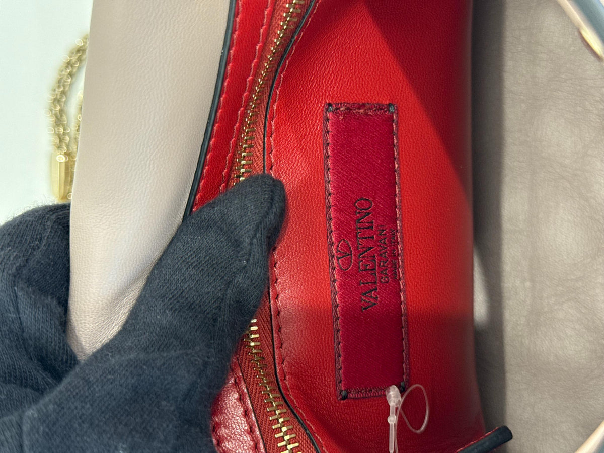 Valentino Garavani Medium Rockstud Spike Quilted Bag Poudre