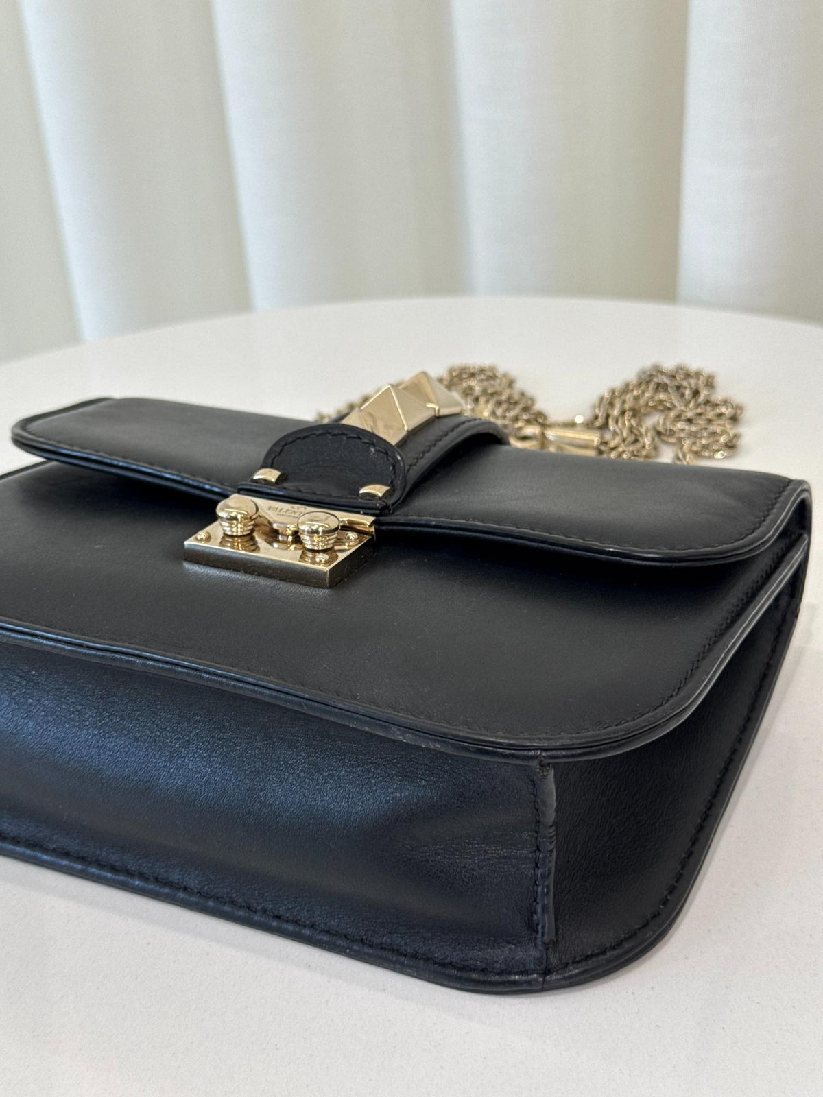 Valentino Garavani Small Rockstud Glam Lock Shoulder Bag Black