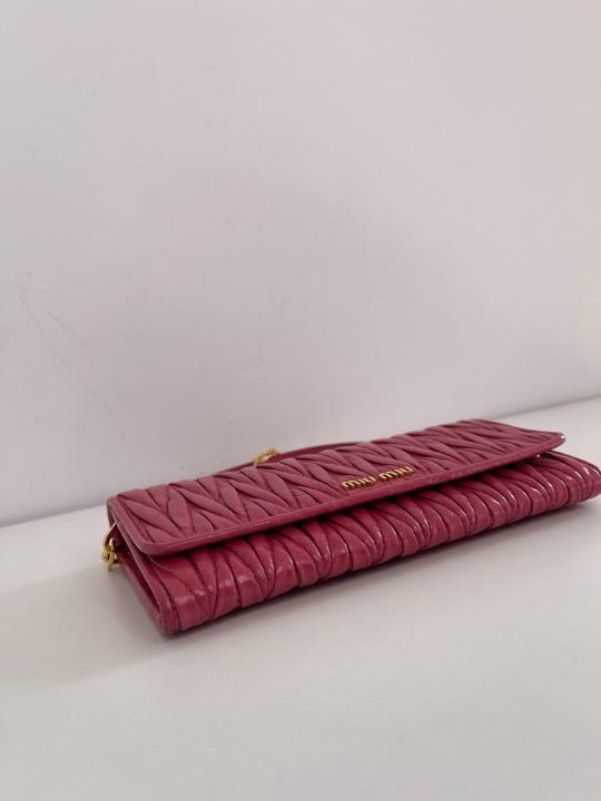 Miu Miu Peonia Matelasse Wallet On Chain