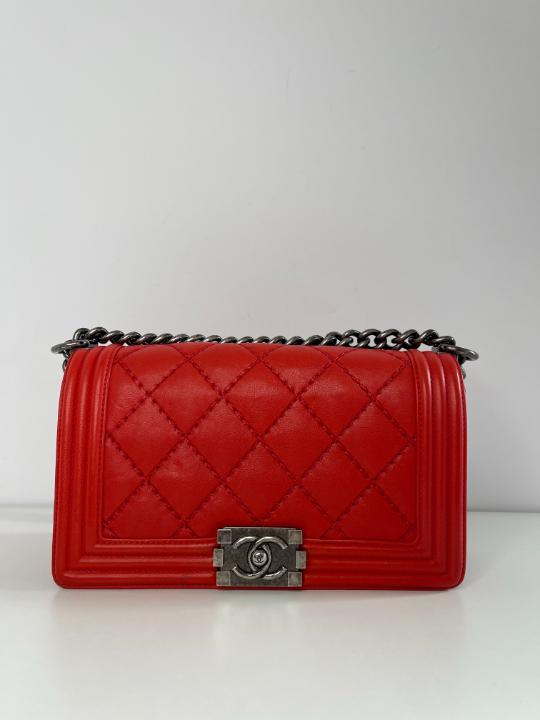 Chanel Red Diamond Stitch Calfskin Leather Old Medium Boy Bag