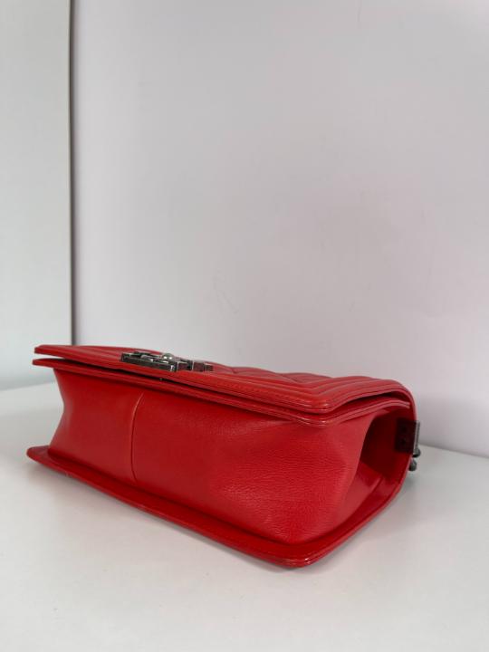 Chanel Red Diamond Stitch Calfskin Leather Old Medium Boy Bag