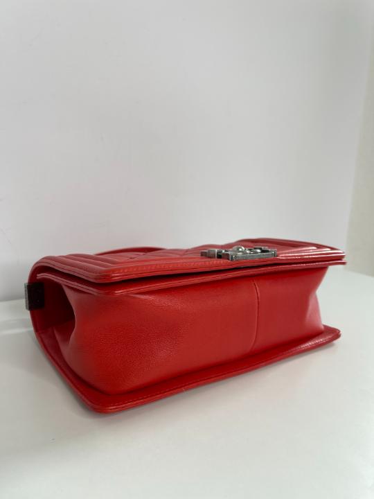 Chanel Red Diamond Stitch Calfskin Leather Old Medium Boy Bag