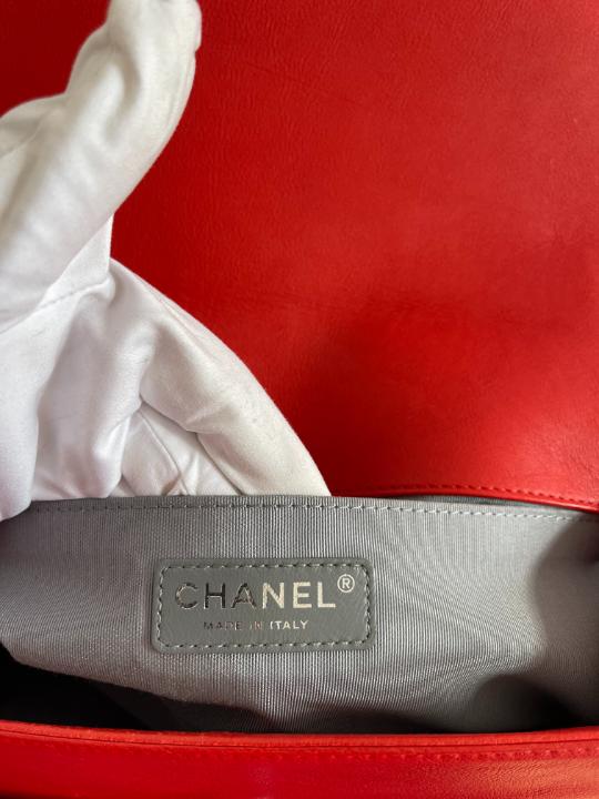 Chanel Red Diamond Stitch Calfskin Leather Old Medium Boy Bag