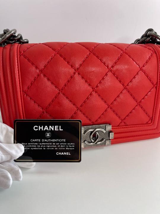 Chanel Red Diamond Stitch Calfskin Leather Old Medium Boy Bag