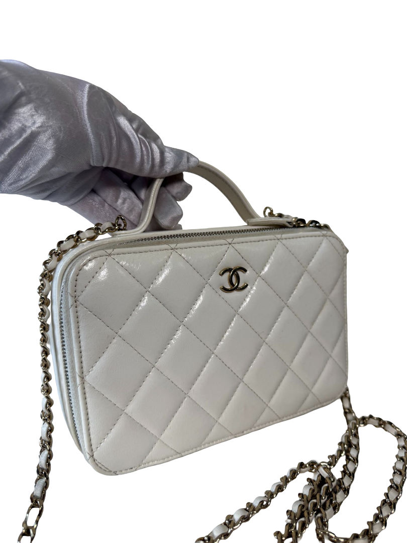 Chanel White Glazed Calfskin Double Zip CC Vanity Case