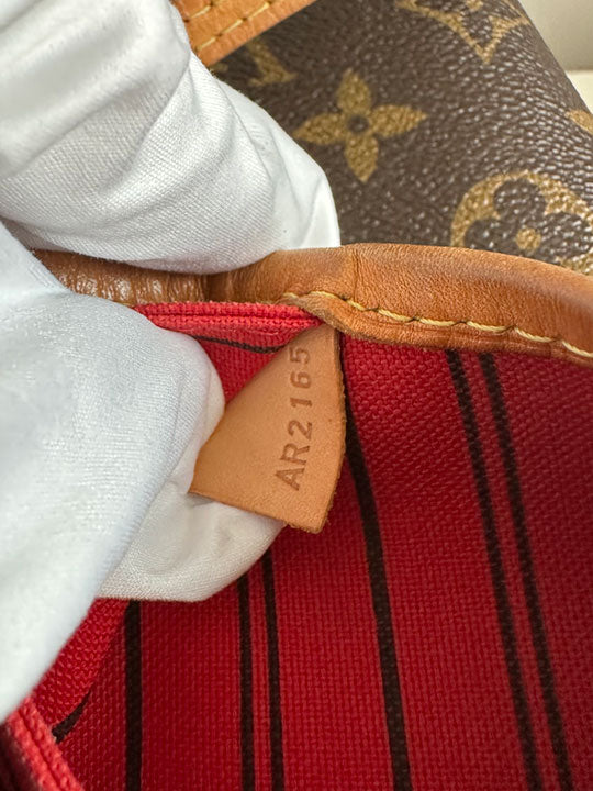Louis Vuitton Neverfull MM Monogram Canvas