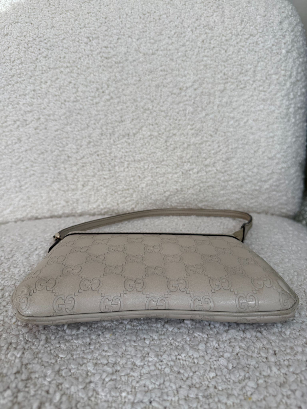Gucci Guccissima Leather Pochette Ivory