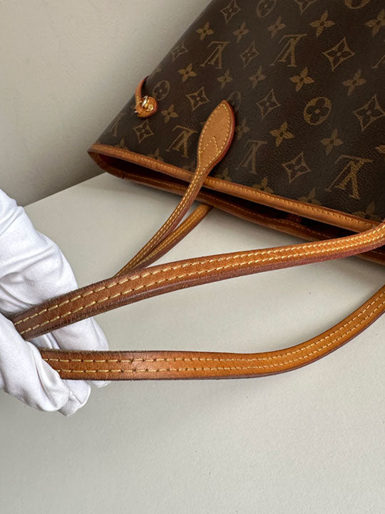 Louis Vuitton Neverfull MM Monogram Canvas