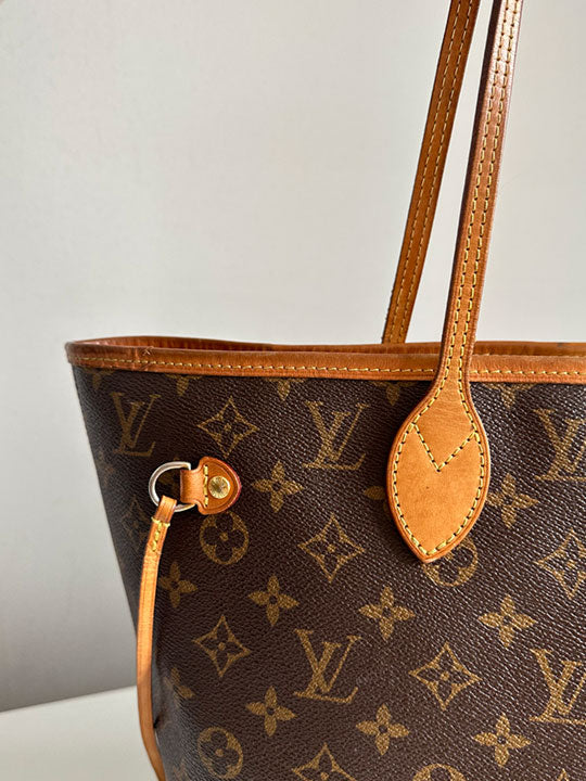 Louis Vuitton Neverfull MM Monogram Canvas