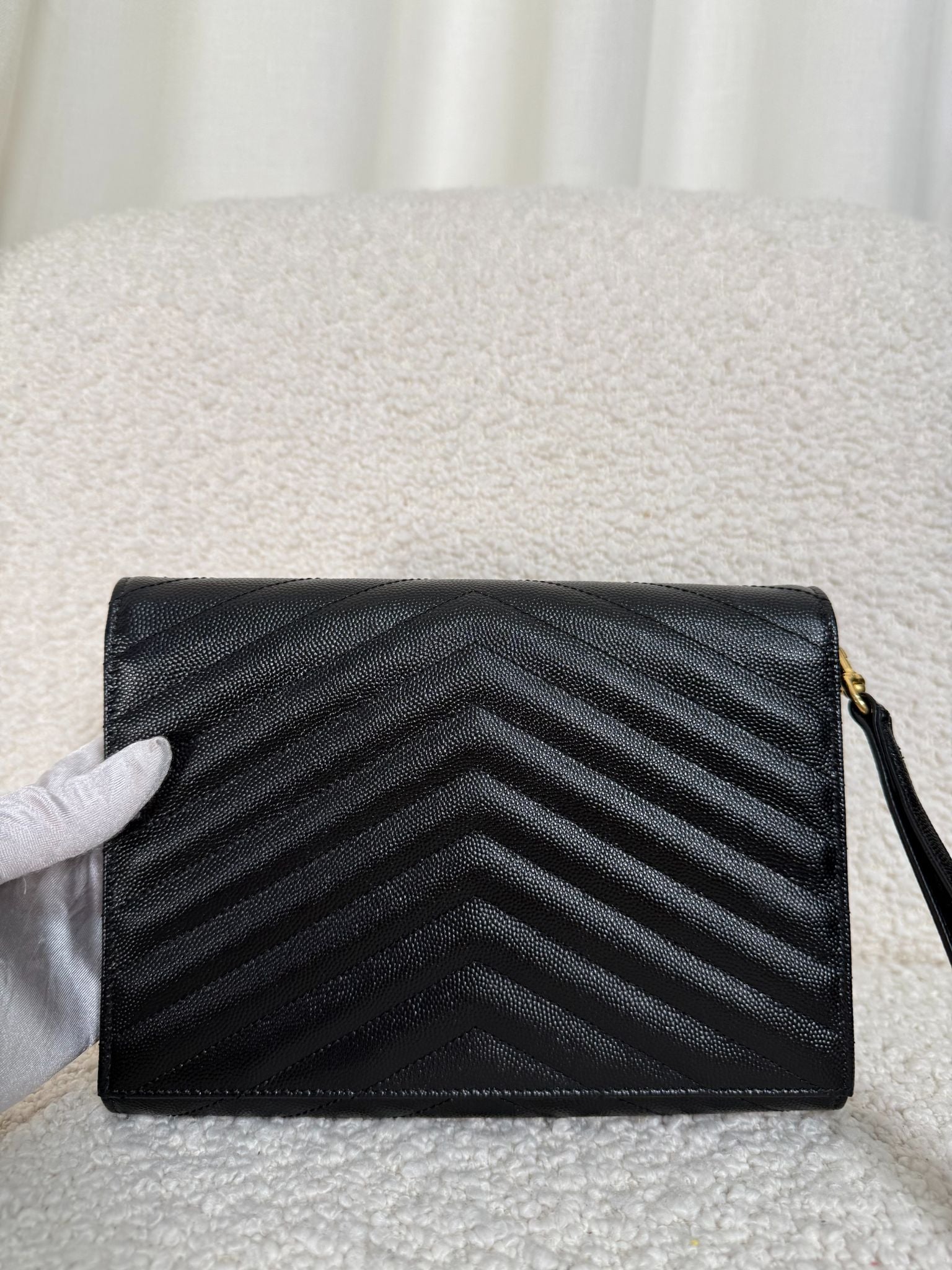 Saint Laurent Grain De Poudre Cassandre Envelope Black Wristlet Clutch