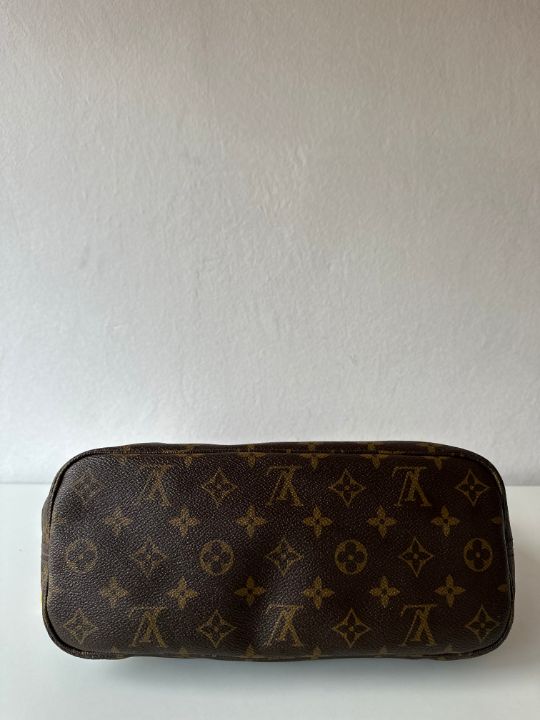 Louis Vuitton Neverfull PM Monogram Canvas