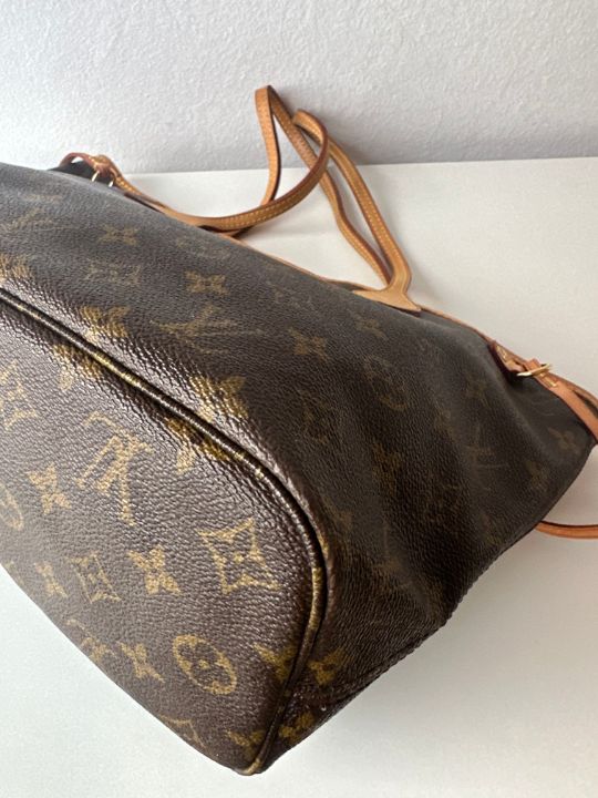Louis Vuitton Neverfull PM Monogram Canvas