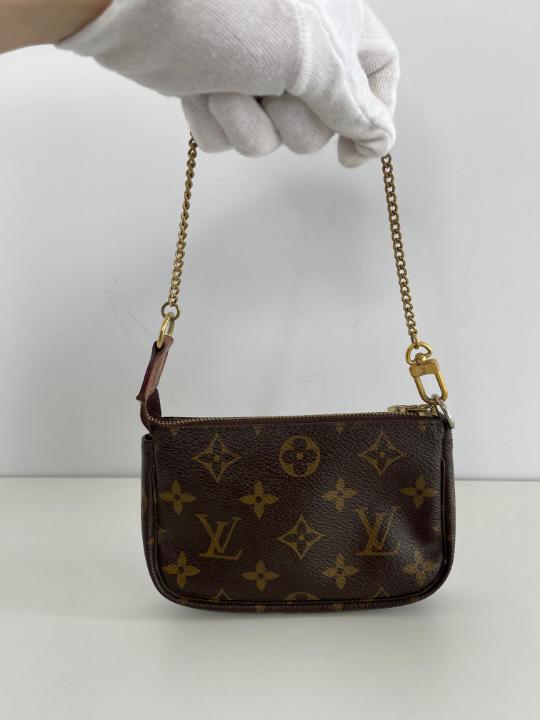 Louis Vuitton Mini Pochette Accessoires Monogram Canvas