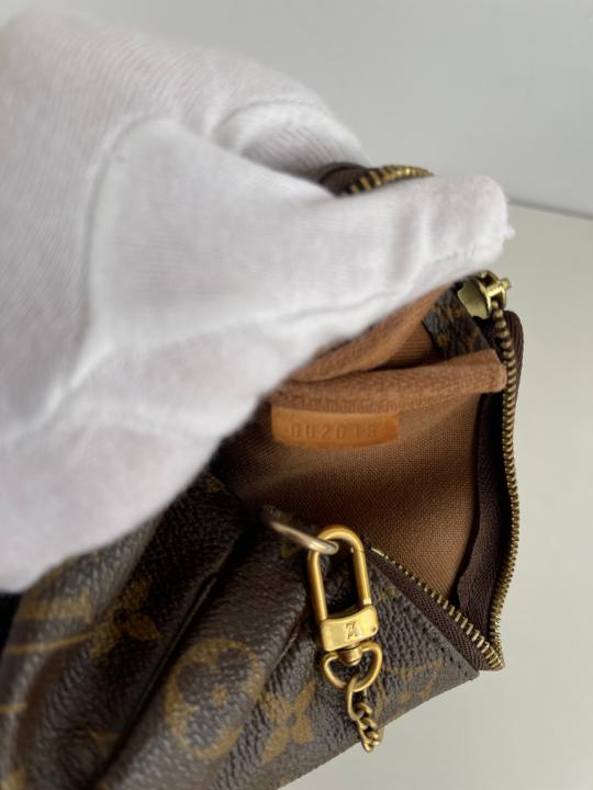 Louis Vuitton Mini Pochette Accessoires Monogram Canvas