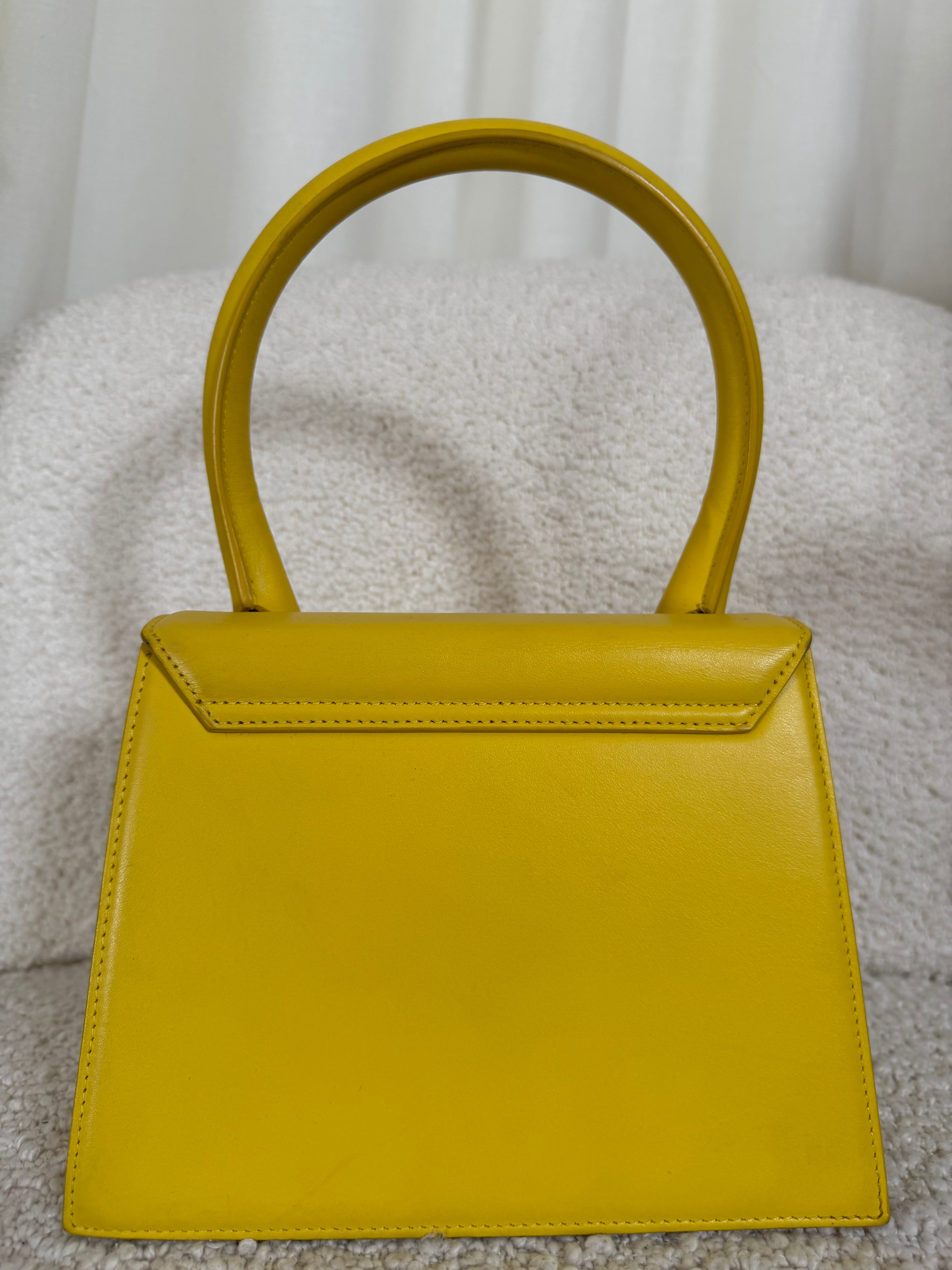 Jacquemus Le Grand Chiquito Yellow Leather Handbag