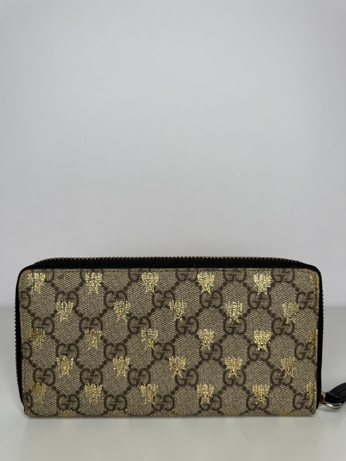 Gucci GG Supreme Monogram Bees Zip Around Wallet