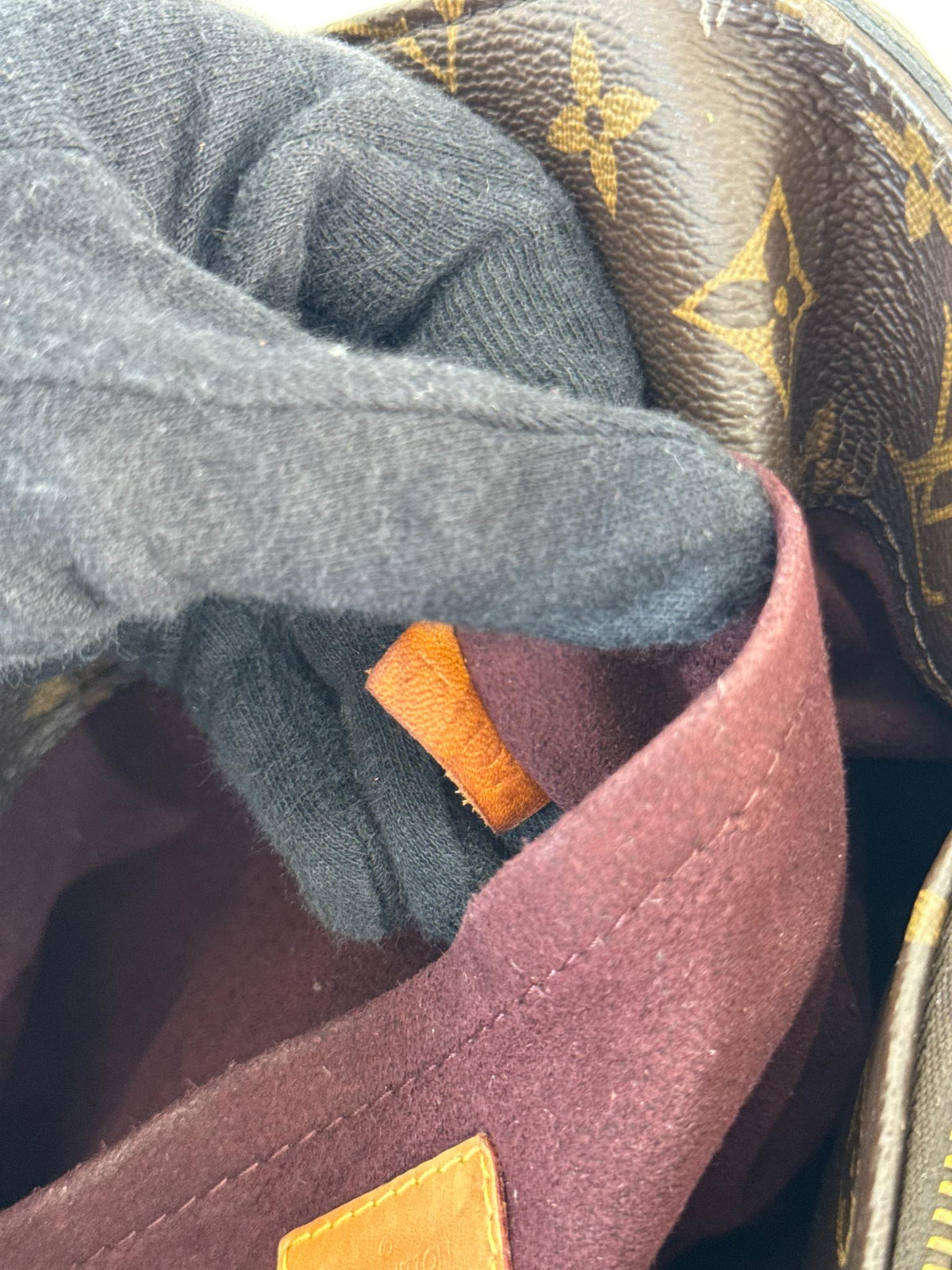 Louis Vuitton Montaigne MM Monogram Canvas