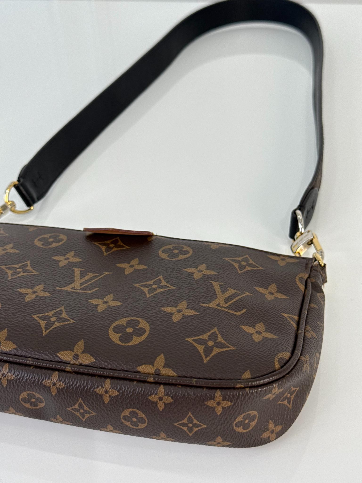 Louis Vuitton Pochette Accessories Monogram Canvas