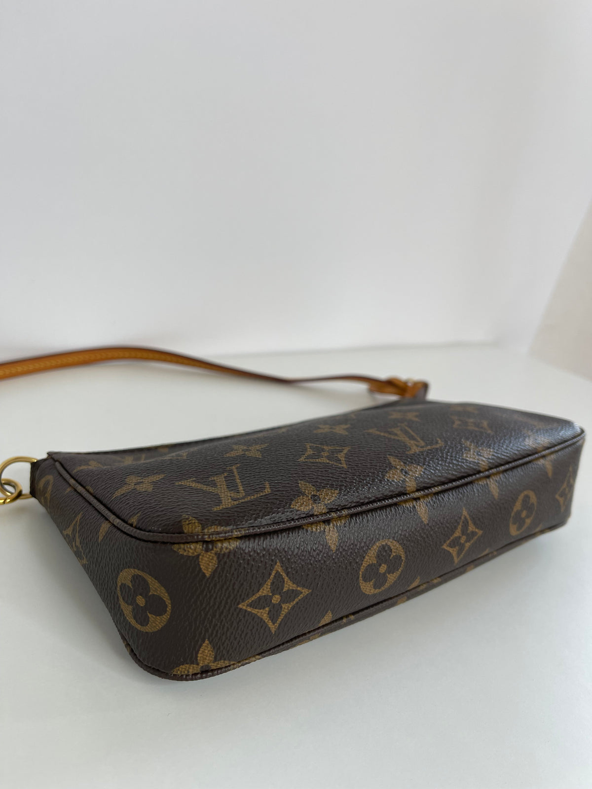 Louis Vuitton Pochette Accessoires Monogram Canvas