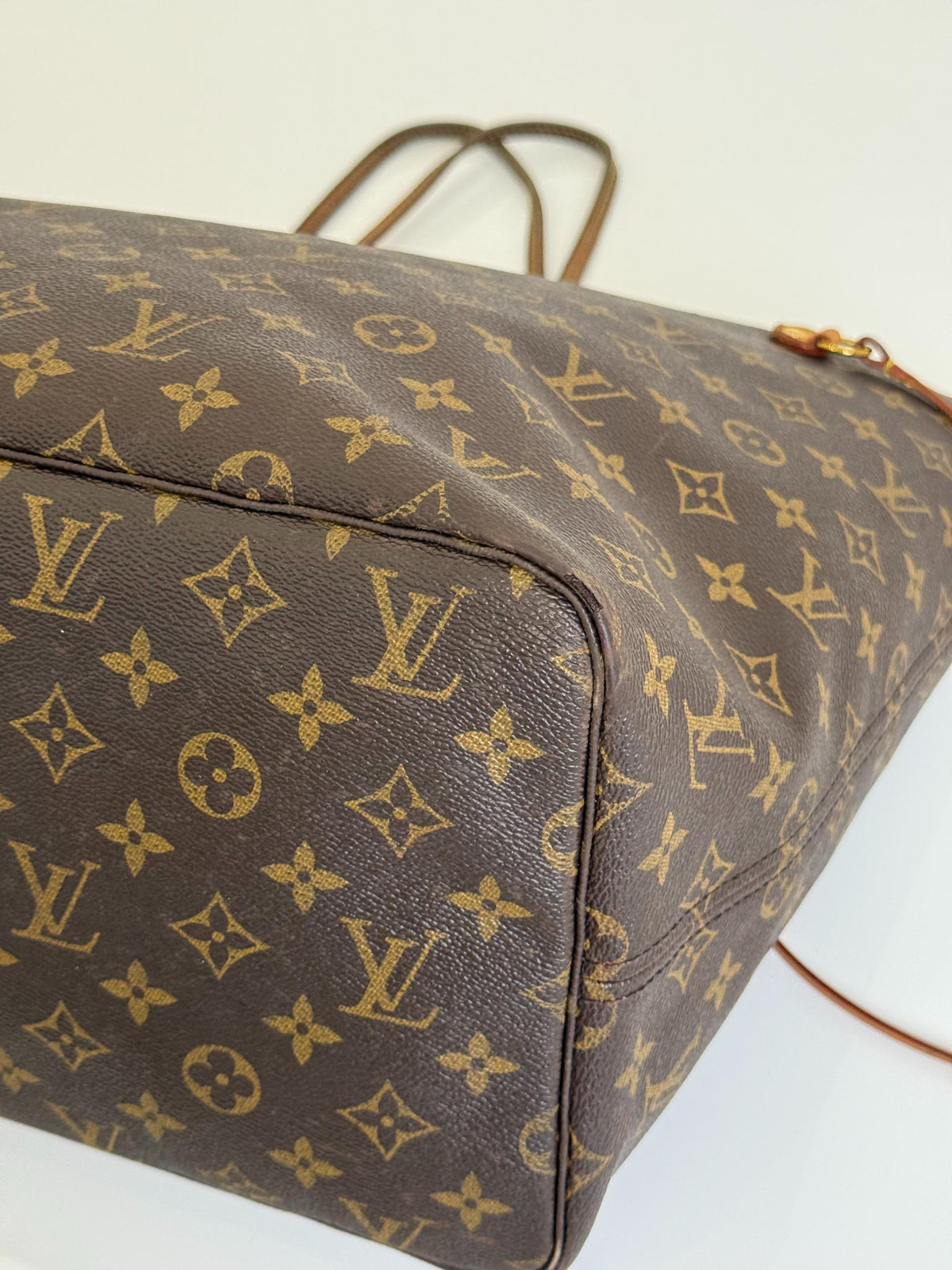 Louis Vuitton Neverfull GM Monogram Canvas Tote Bag