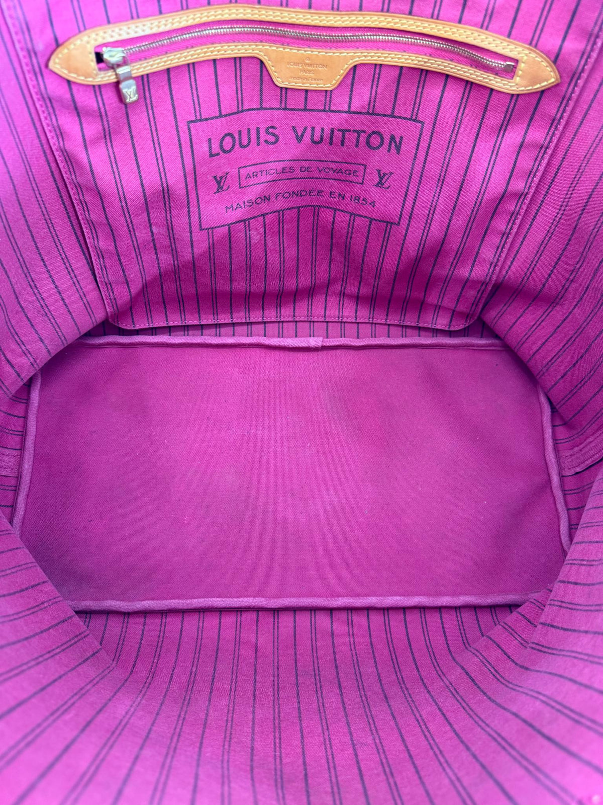 Louis Vuitton Neverfull GM Monogram Canvas Tote Bag