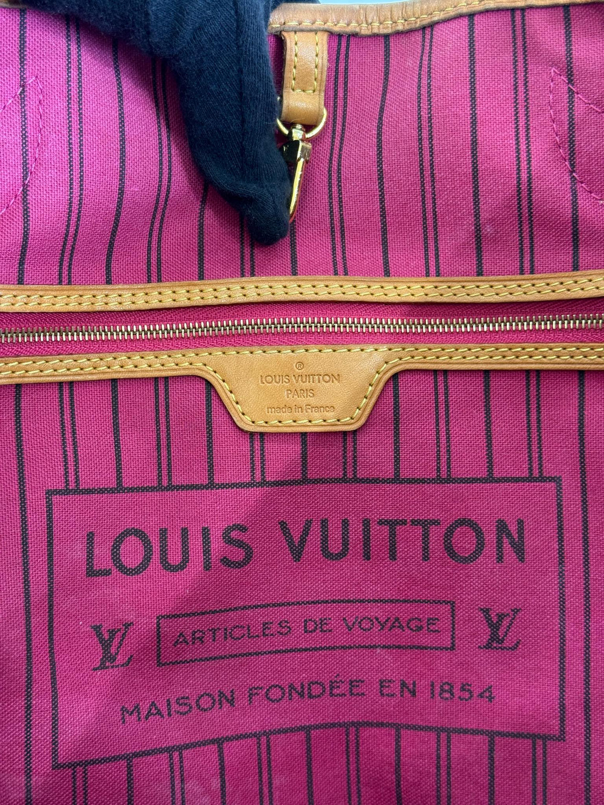 Louis Vuitton Neverfull GM Monogram Canvas Tote Bag
